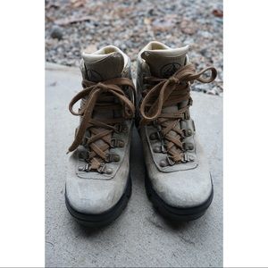 Raichle Hiking Boots (W 8)